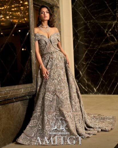 Samaira Gown